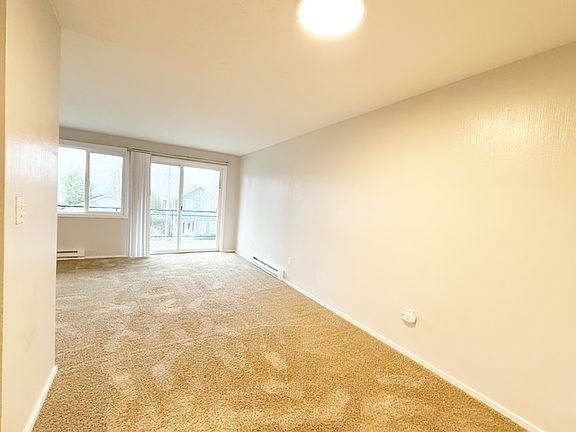4th image of 1104 Pacific Ave APT 204