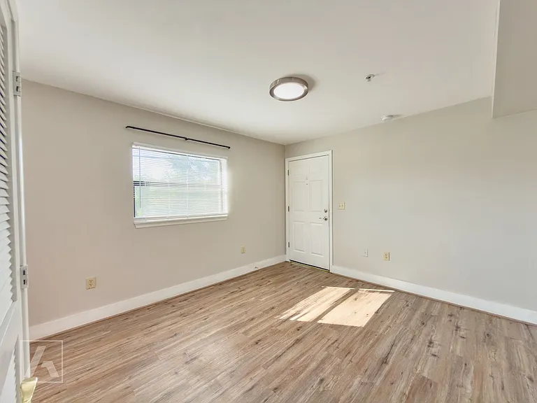 Towne View Place — Photo 23