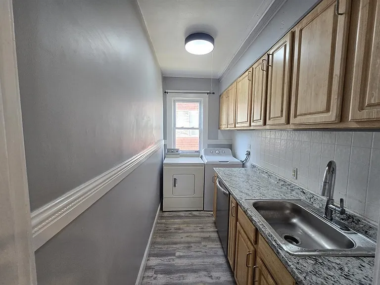 3 N Woodford St #2 — Photo 19
