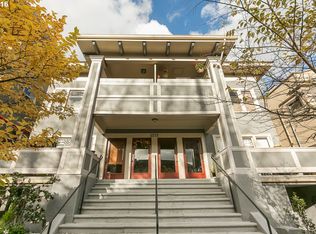 2375 NW Northrup St #B1, Portland, OR 97210