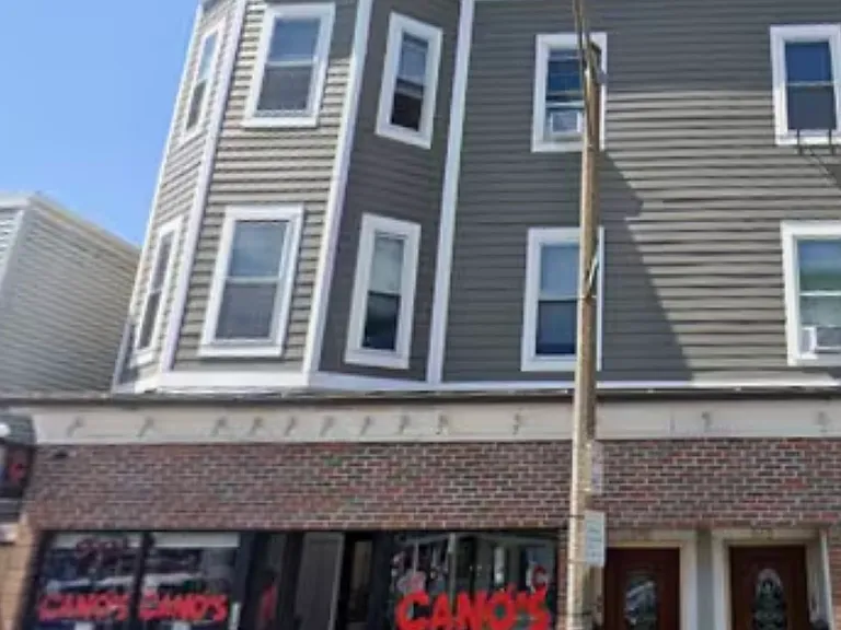 559 Dorchester Ave #1 — Photo 1
