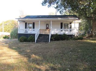 301 Shoal Creek Trl NE, Arab, AL 35016