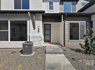 756 S Calhoun Ln, Star, ID 83669