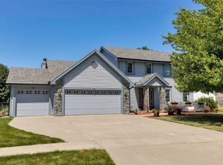 409 13th St SW, Altoona, IA 50009