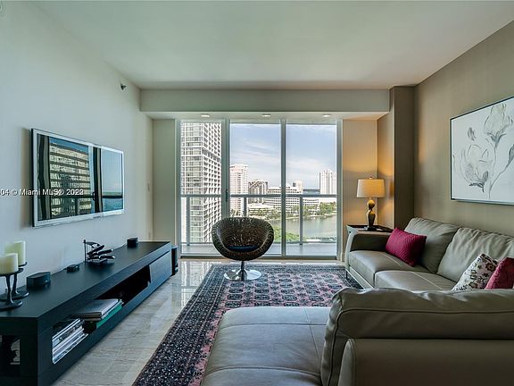 2nd image of 500 Brickell Ave APT 1600