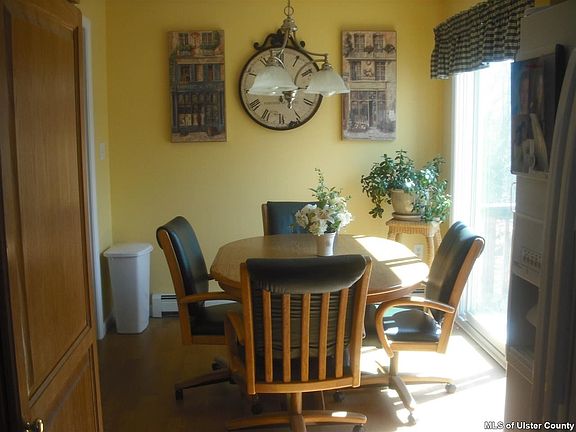 2nd image of 2 Lauretta Dr