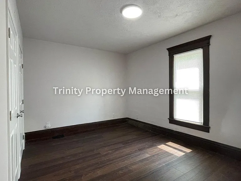 116 Maryland Ave — Photo 9