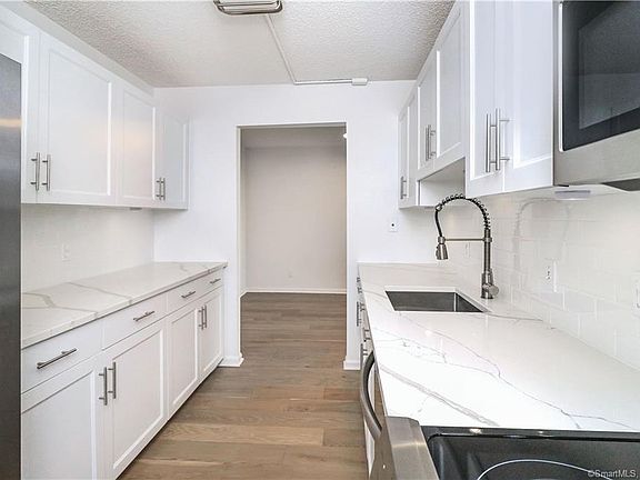 3rd image of 1 Strawberry Hill Ave APT 7H