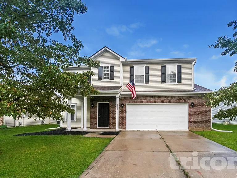 1325 Yellowstone Cir — Photo 1