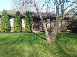 9212 Redfield Dr, Fort Wayne, IN 46819