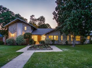 1112 Plantation Dr N, Colleyville, TX 76034