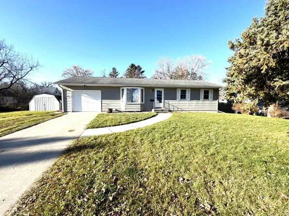 813 Eaton Ave N, Fosston, MN 56542