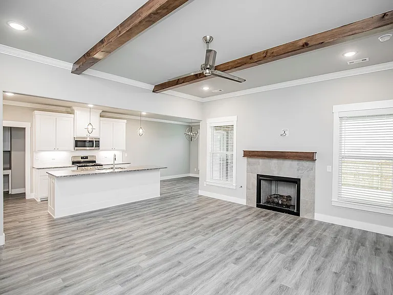 1824 Seay Cir — Photo 3