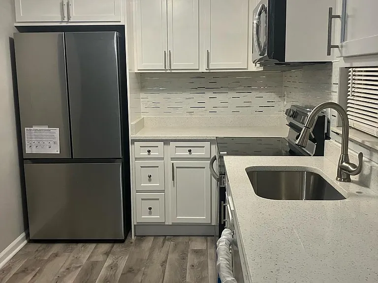 9203 Redbridge Ct — Photo 2