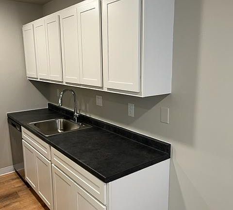 2nd image of 3856 Lemay Village Ln