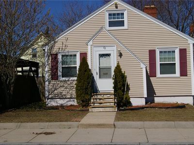 22 Anchor St, Providence, RI, 02908