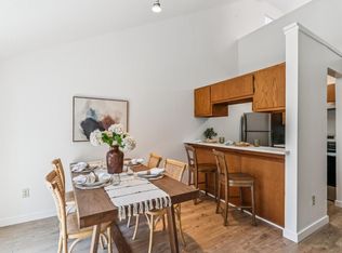 230 Courtyards E, Windsor, CA 95492