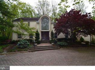 37 Coopers Run Dr, Cherry Hill, NJ 08003
