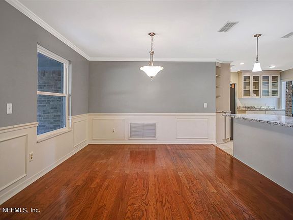 4th image of 1642 Bristol Pl