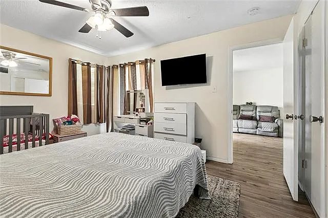 2425 Oxford Pl #136 — Photo 8