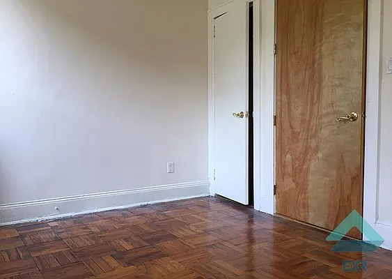 Rented by EXR | media 17