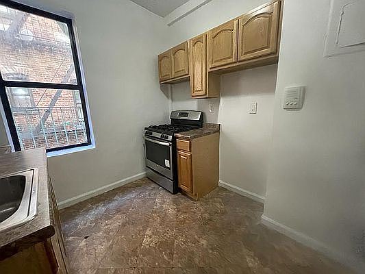2nd image of 120 Sherman Ave APT 15