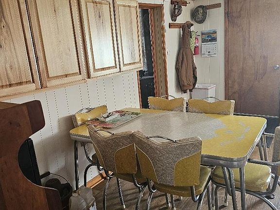 4th image of 186 Holes Rd