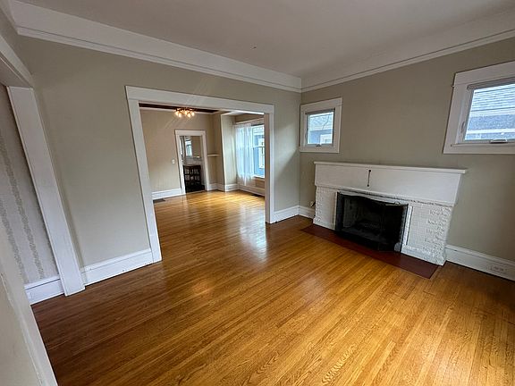 2nd image of 3640 Densmore Ave N
