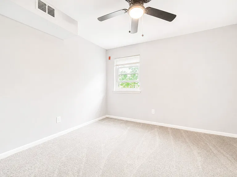 2602 Jefferson Streetapt #B32 — Photo 8