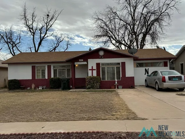 1405 Normandy St, Carlsbad, NM 88220