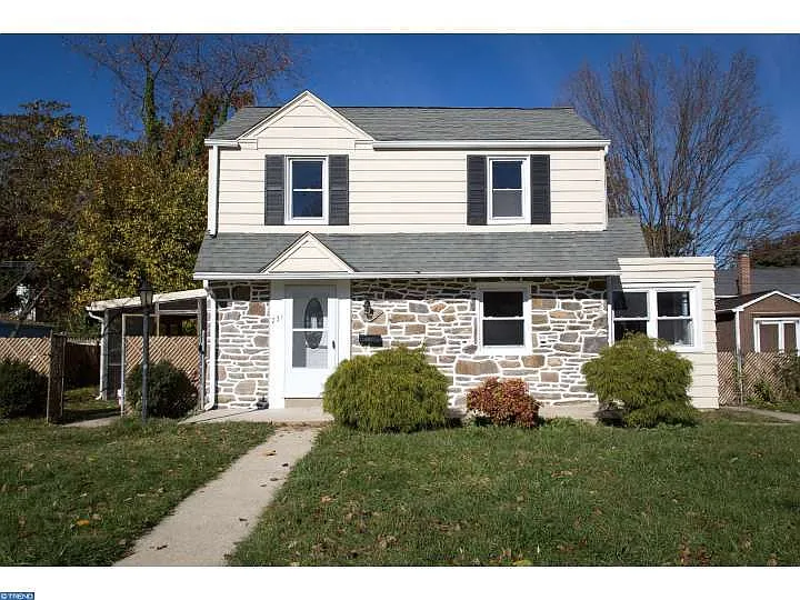 731 Westwood Ln photo 1