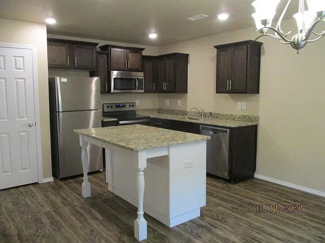 3 bed, 1488 sqft, $1,400 — Photo 4