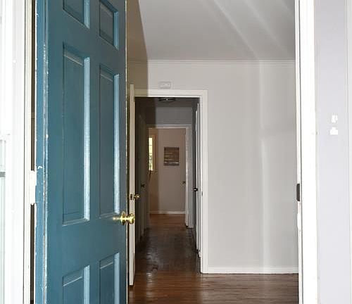 2nd image of 1190 Villa Ave