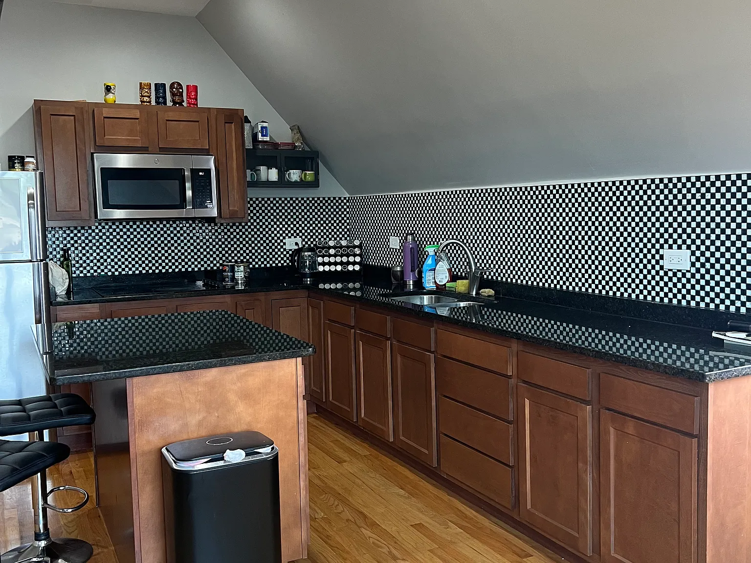 1 bed, 1200 sqft, $1,500 — Photo 4