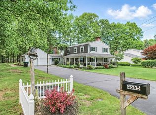 4665 Scott Dr, Hermitage, PA