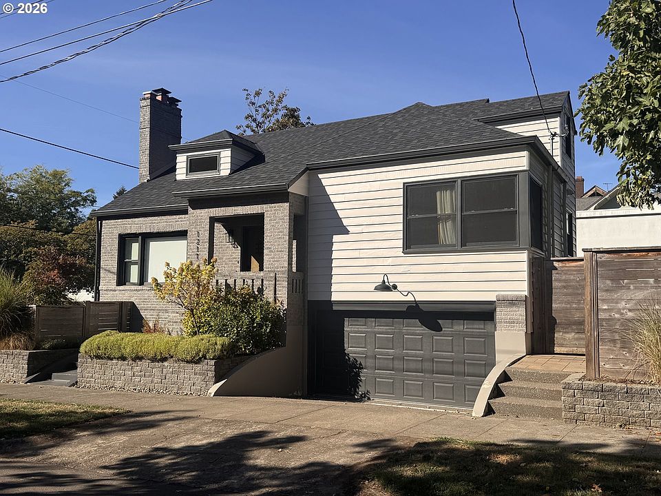 1st image of 1211 NE Stanton St
