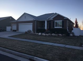 1633 W 1000 S, Syracuse, UT 84075