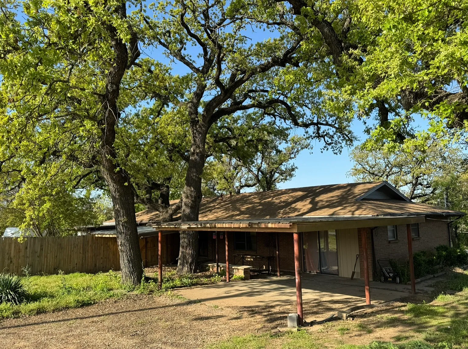 2 bed, $1,400 — Photo 1