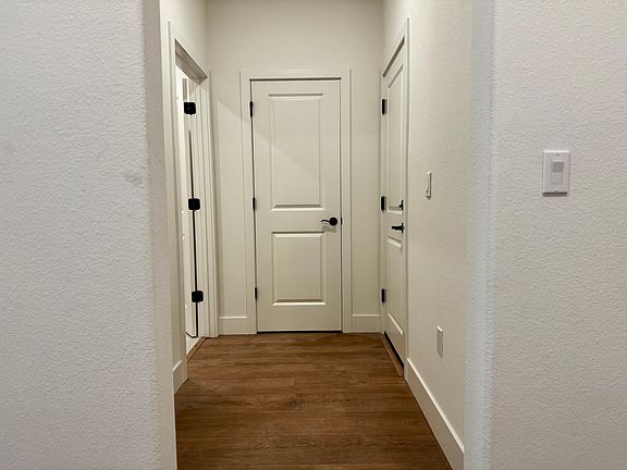 3rd image of 3261 Orso Grande St
