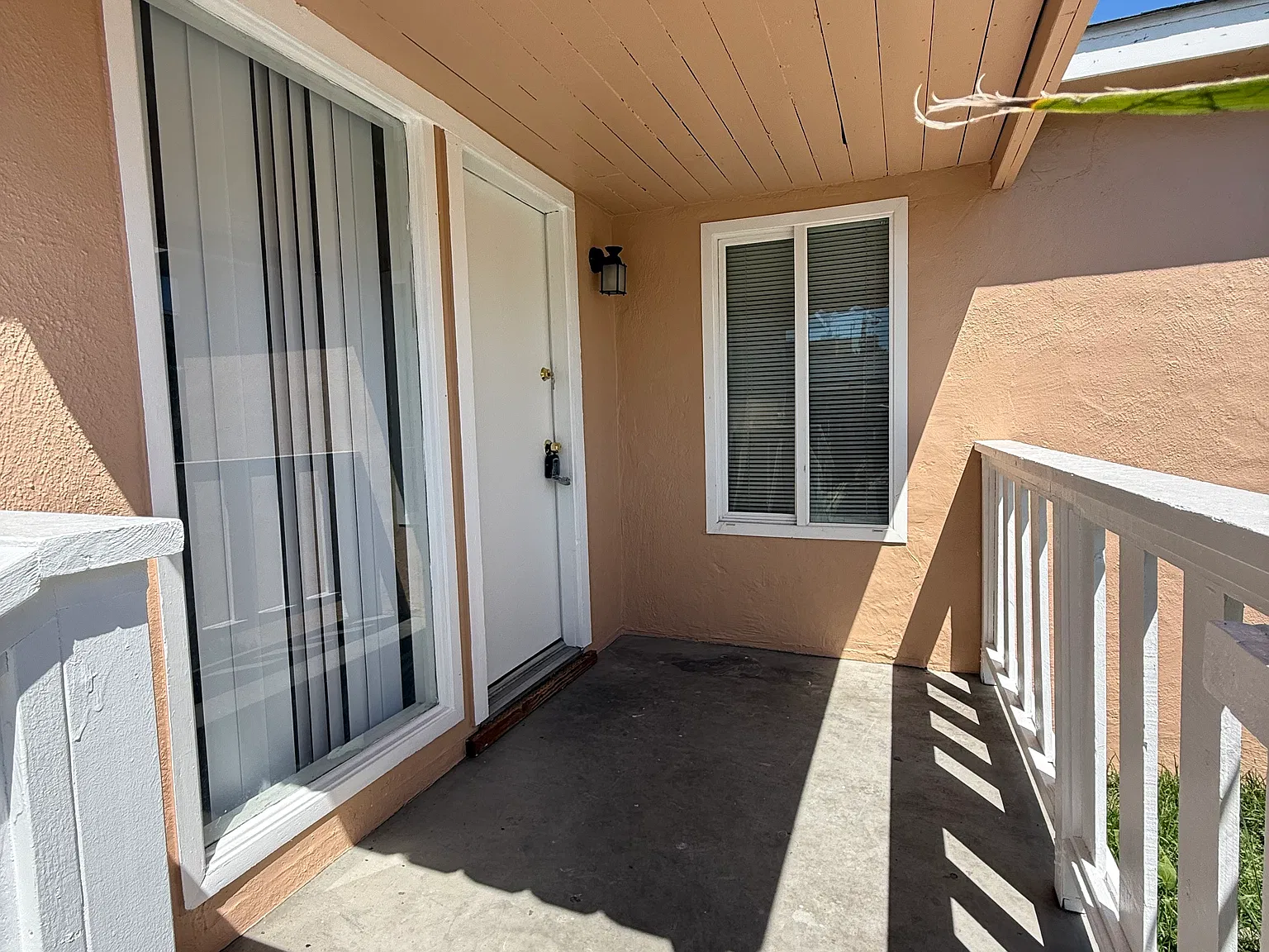 3 bed, 1320 sqft, $1,424 — Photo 4