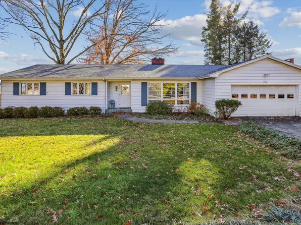 1478 Roosevelt St, Morgantown, WV 26505
