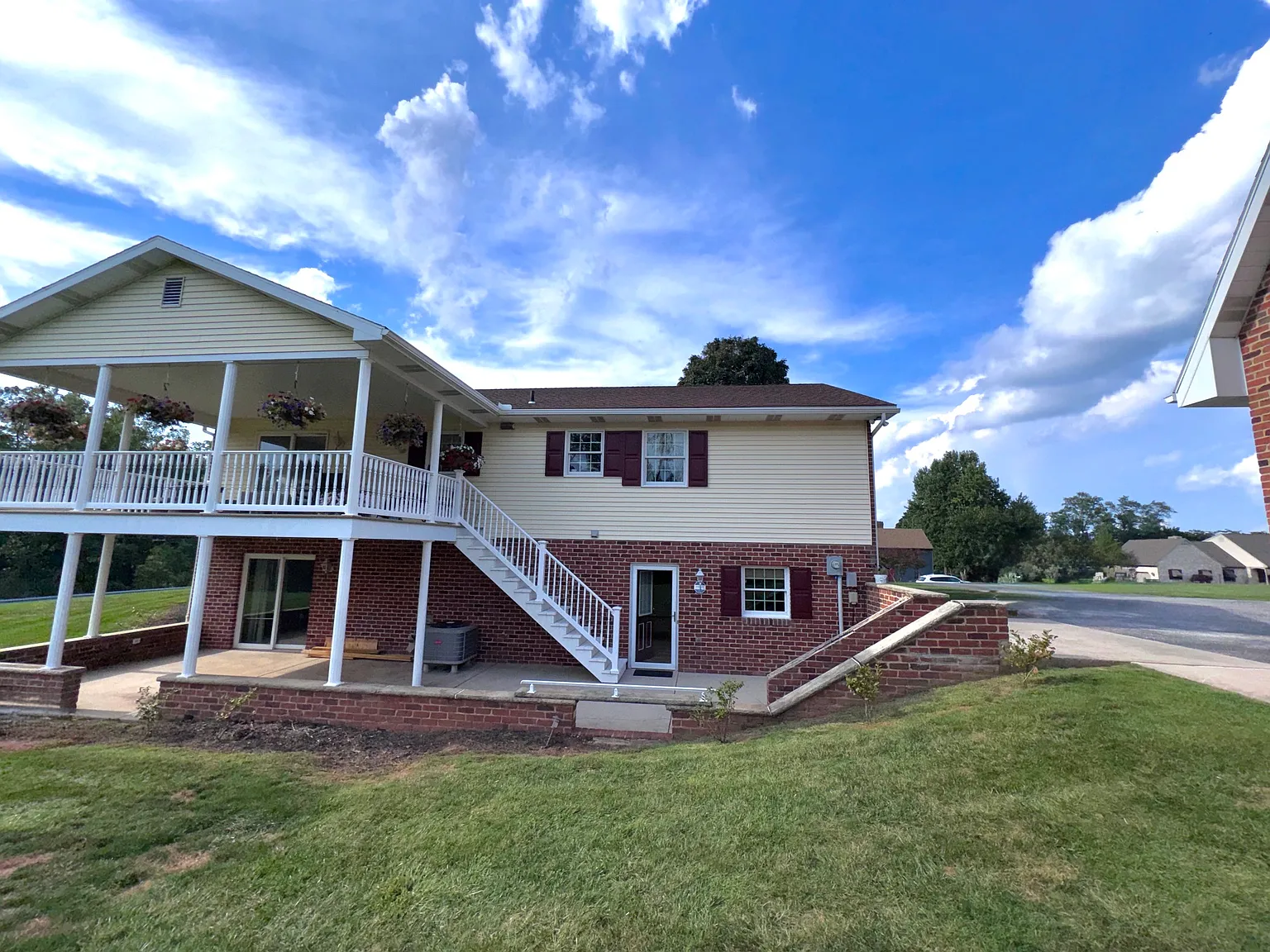 1 bed, 1300 sqft, $1,300 — Photo 2