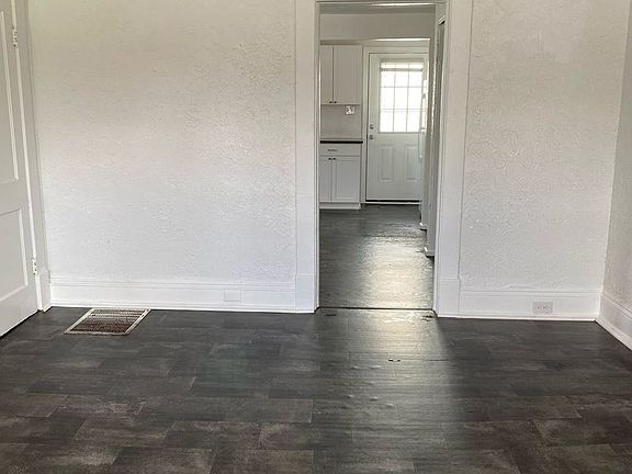 4th image of 1350 Bedford Ave #0