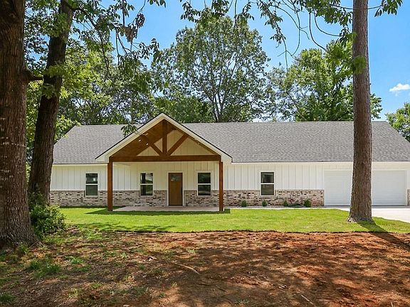 3rd image of 910 Dogwood Ridge Dr