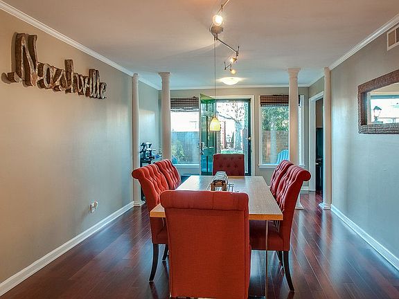 Large family / dining room