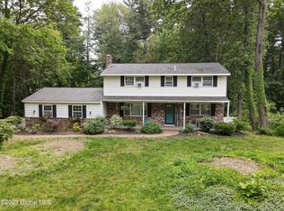60 Longview Dr, Clifton Park, NY 12065
