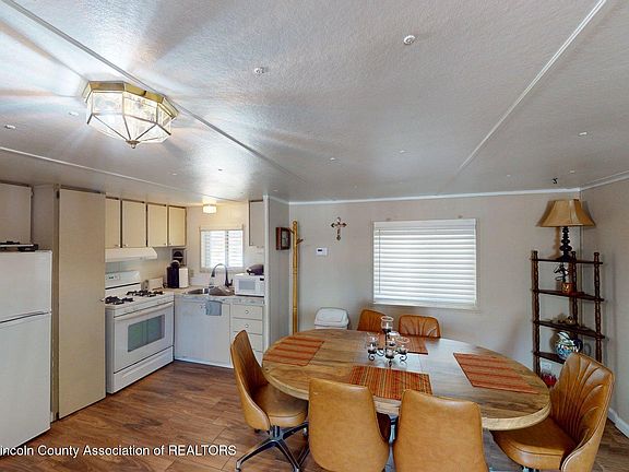 4th image of 122 S Mountain Breeze Dr