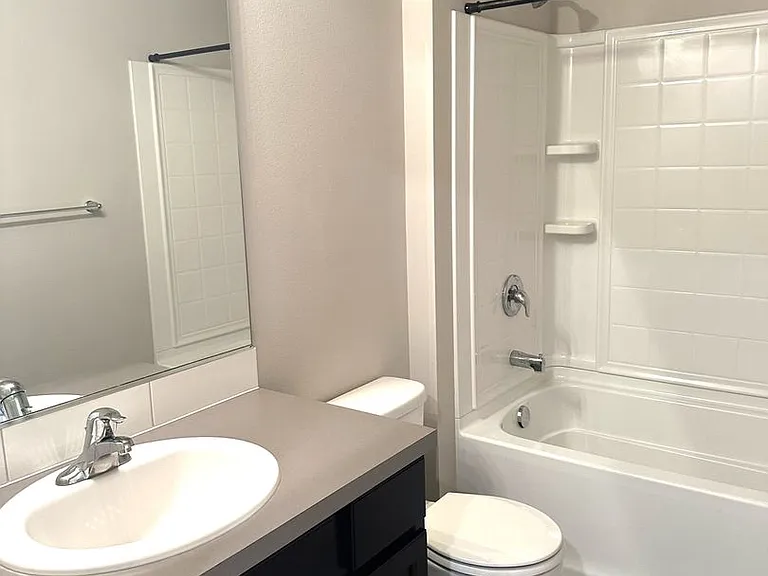 18505 Alpine Way E — Photo 16