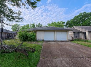 2003 Deerhurst Ln, Houston, TX 77088