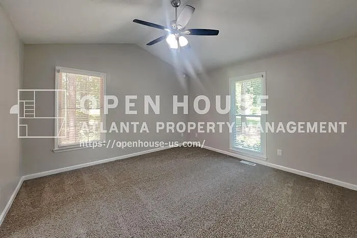 66 Freestone Ln — Photo 8